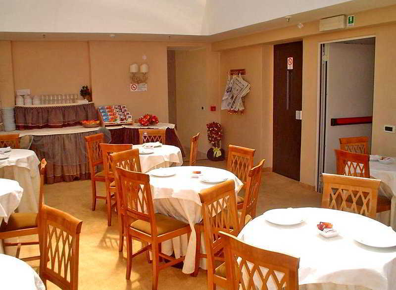 Beyou Hotel Ponte Milvio ローマ レストラン 写真